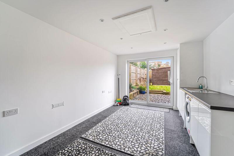 Additional image 13 of Pendlesham Gardens, Milton - TOP LOCATION