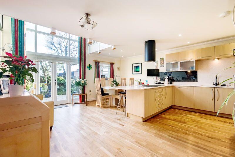 Additional image 16 of Strathearn Drive | Royal Victoria Park