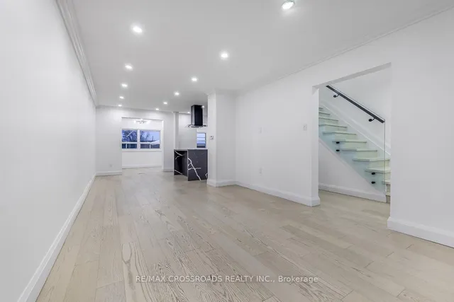 Additional image 31 of 67 Thurrock Rd