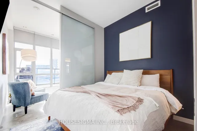 Additional image 20 of 569 King St Unit 506