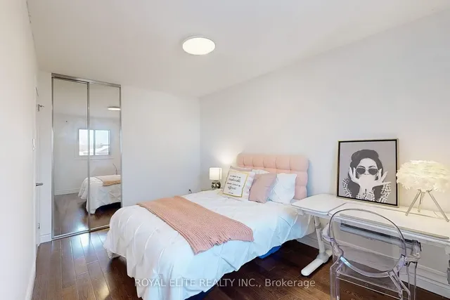 Additional image 31 of 65 Spire Hill Way