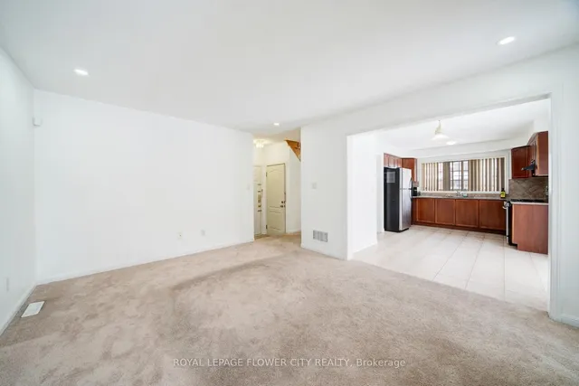 Additional image 12 of 1 Bayridge Dr