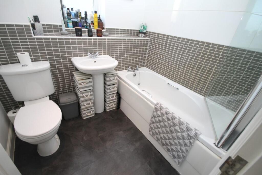 Additional image 20 of Far Highfield Close, Idle, Bradford