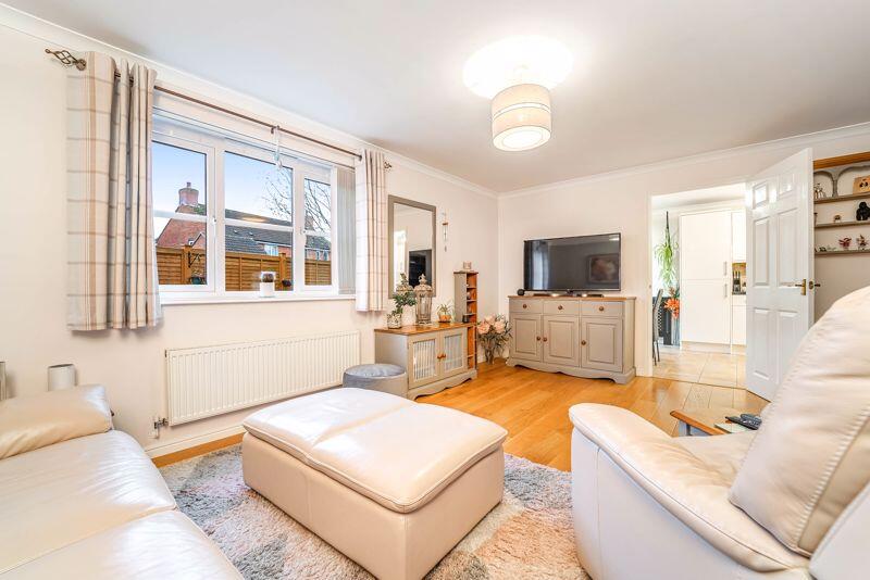 Additional image 6 of Oaktree Place, St Georges - FABULOUS SEMI