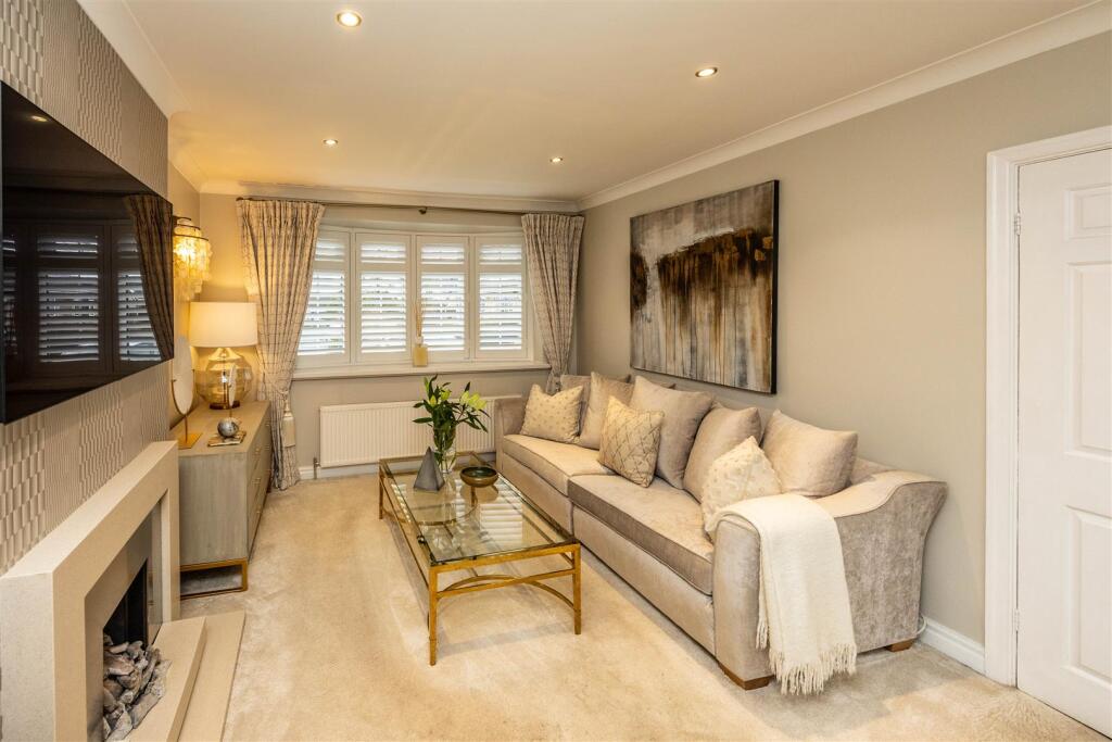 Additional image 10 of Coniston Avenue, Queensbury, Bradford