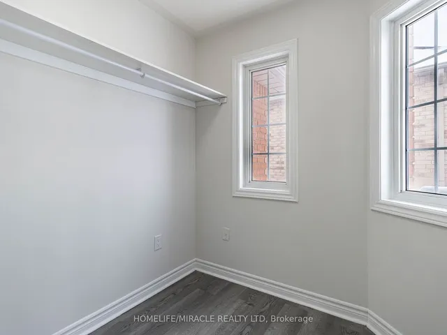 Additional image 31 of 76 Fallstar Cres