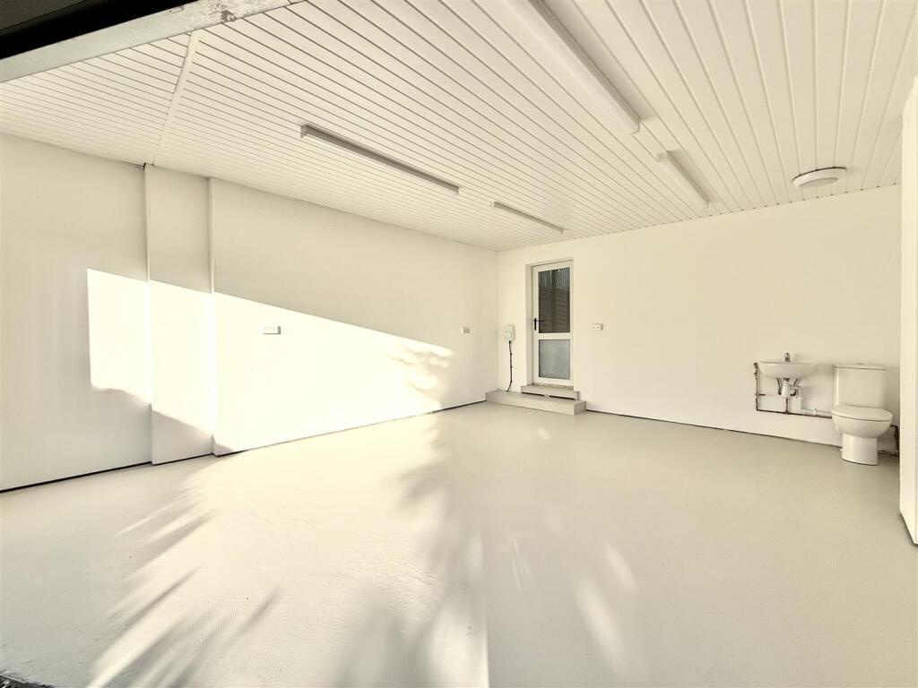 Additional image 7 of Kingsland Crescent, Barry
