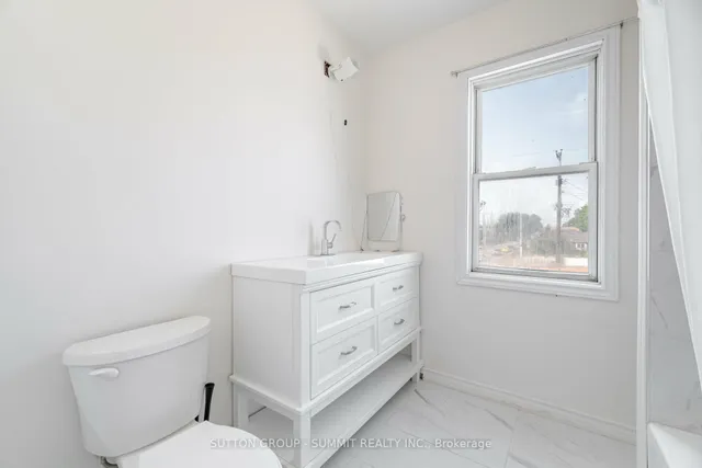 Additional image 31 of 73 Hope Ave