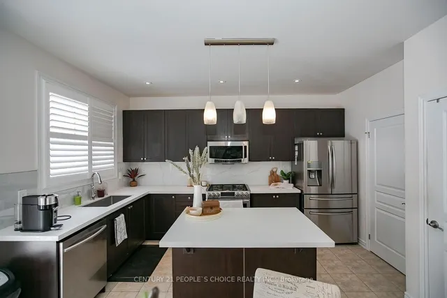 Additional image 19 of 47 Timbercove Rd