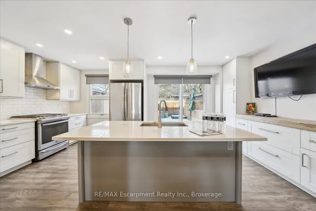 Additional image 25 of 779 Hyde Rd