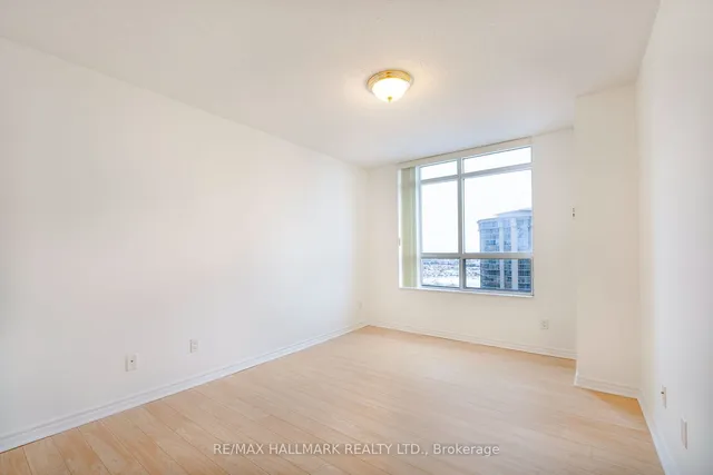 Additional image 20 of 35 Kingsbridge Garden Circ Unit 1905