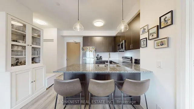 Additional image 38 of 128 Grovewood Common Unit 204