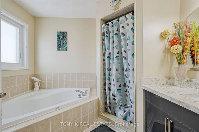 Additional image 7 of 42 Flatfield Terr