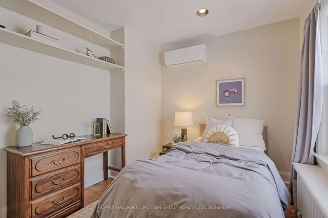 Additional image 29 of 2 Wood Glen Rd