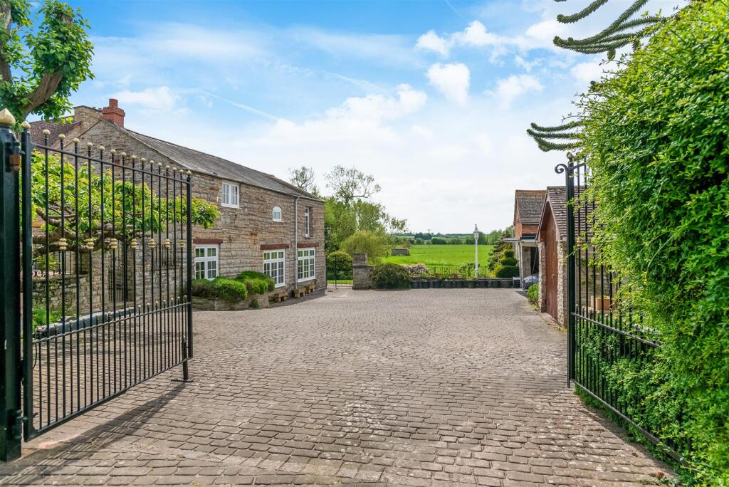 Additional image 19 of Grange Road, Bidford-On-Avon