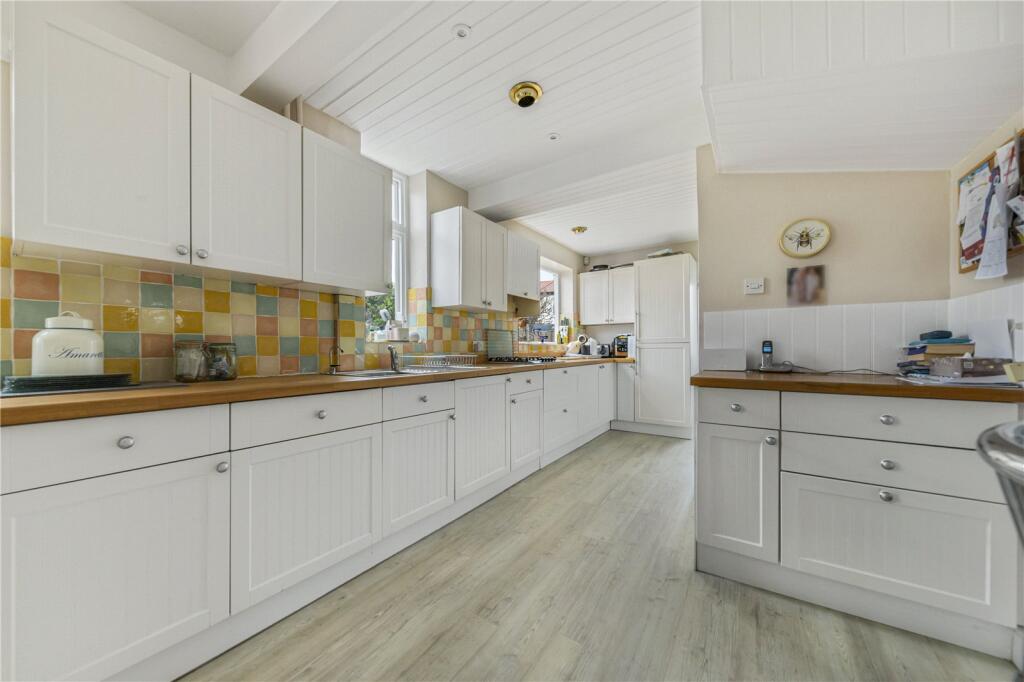 Additional image 17 of Chatham Avenue, Bromley, BR2