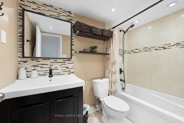 Additional image 33 of 362 The East Mall Unit 310