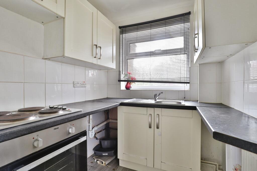 Additional image 3 of Aspen Gardens, Poole, Dorset, BH12