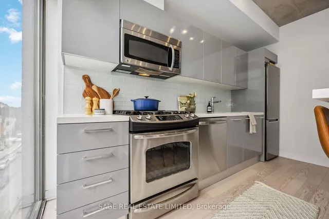 Additional image 17 of 1201 Dundas St Unit 609