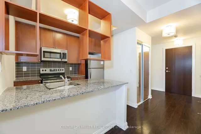 Additional image 9 of 181 Village Green Sq Unit 216