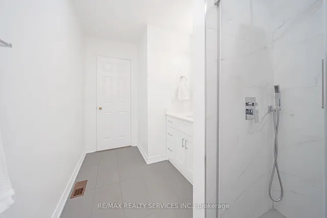 Additional image 30 of 60 Dwellers Rd