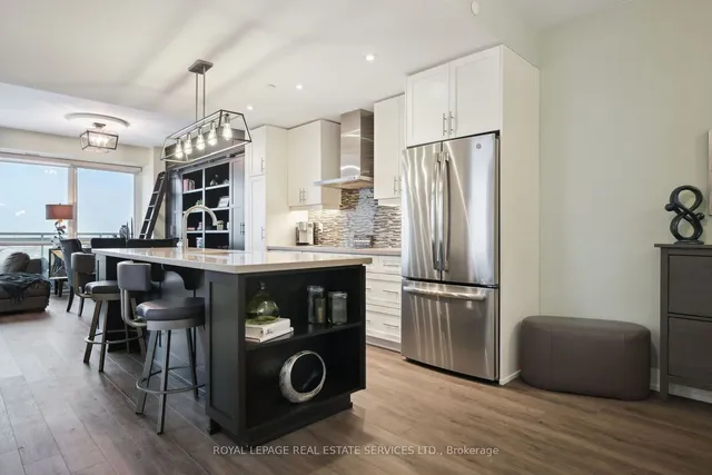 Additional image 6 of 2025 Maria St Unit 902