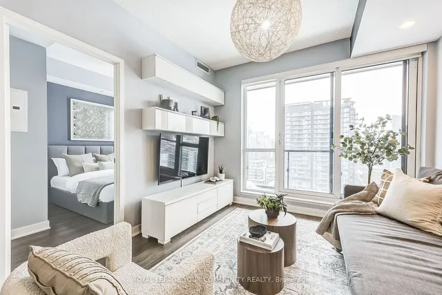 Additional image 8 of 170 Sumach St Unit 2007