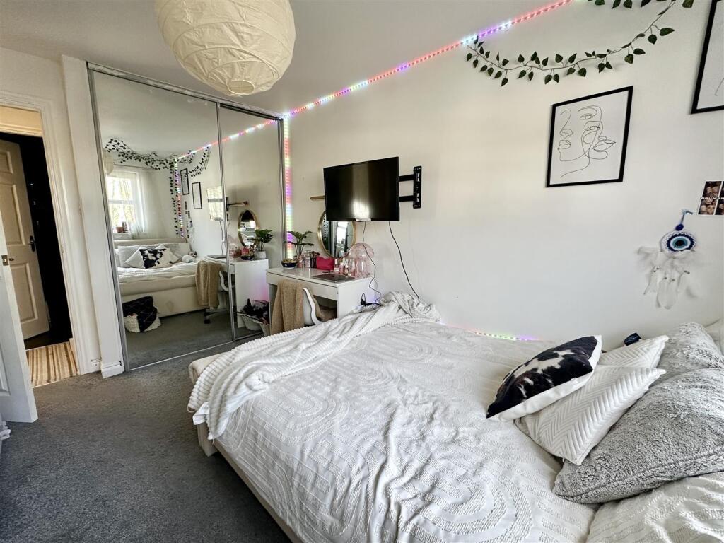 Additional image 20 of Johns Close, Studley