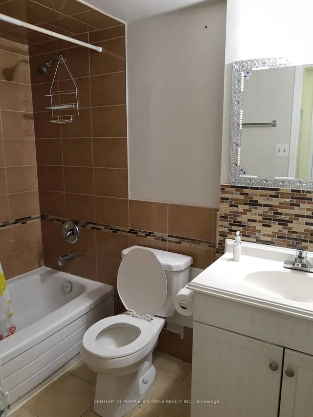 Additional image 13 of 15 Kensington Rd Unit 1405