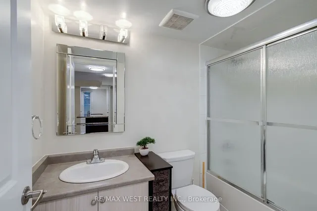 Additional image 30 of 2315 Sheppard Ave W Unit 43