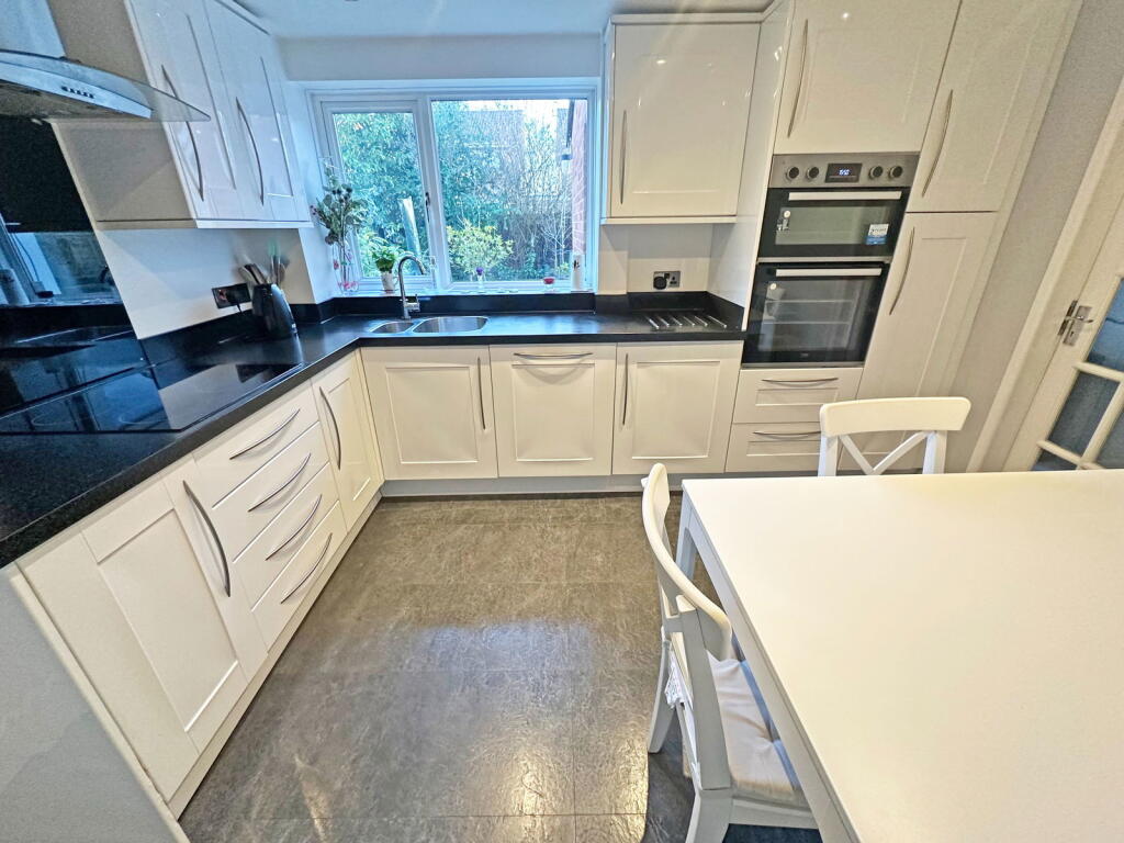 Additional image 16 of Chesterwood, Hollywood, B47 5EN