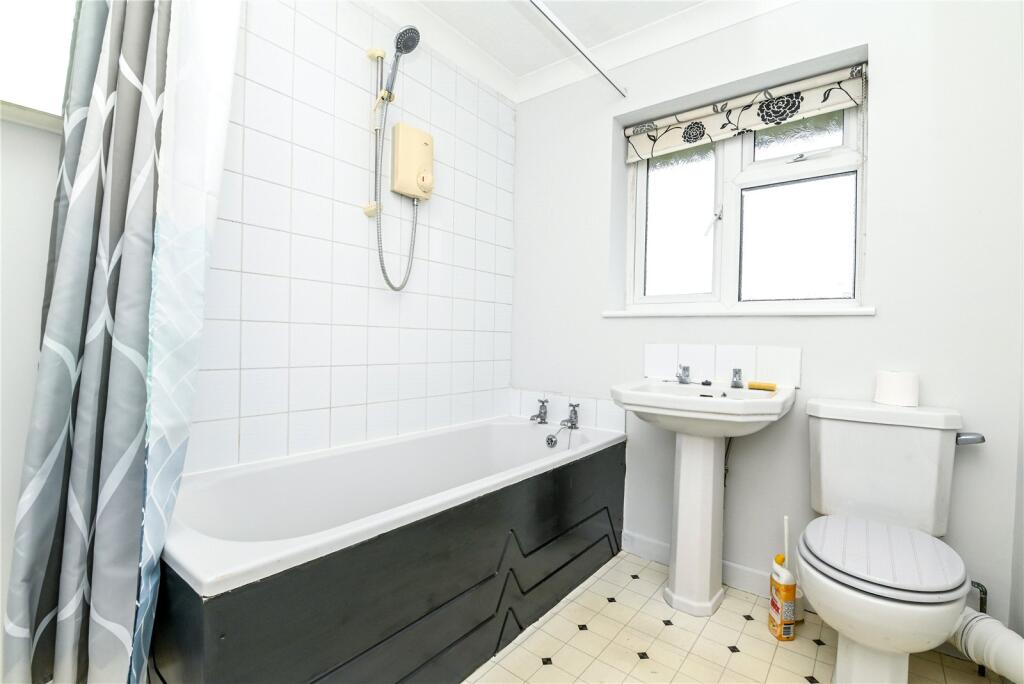 Additional image 7 of Aspen Place, New Milton, Hampshire, BH25