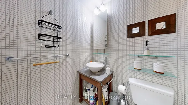 Additional image 18 of 8 Colborne St Unit 2505