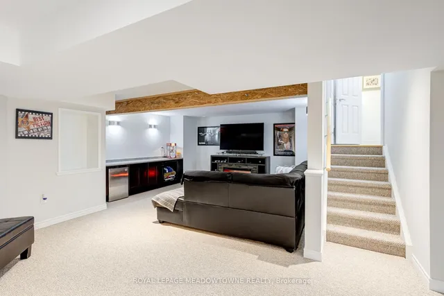 Additional image 38 of 864 Bessy Tr