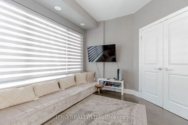 Additional image 5 of 5060 Foursprings Ave Unit 8