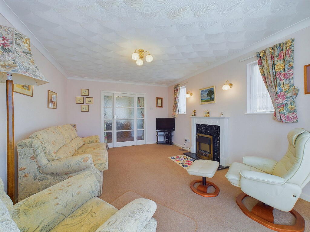 Additional image 15 of Glynde Avenue, Goring-by-Sea, Worthing, BN12