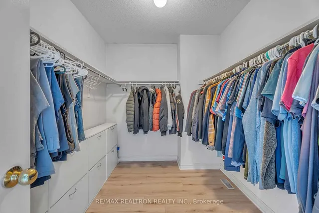 Additional image 32 of 12 Edgevalley Crt