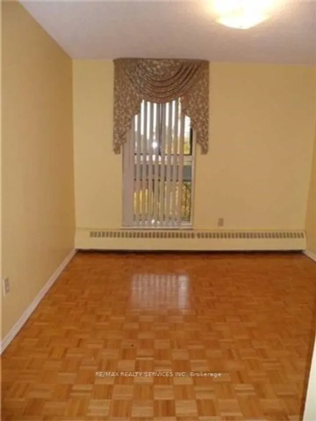 Additional image 17 of 4689 Jane St Unit 409