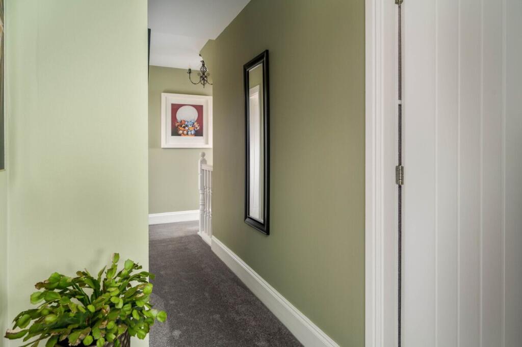 Additional image 16 of Moorside Crescent, Drighlington