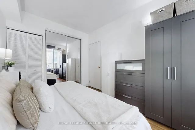 Additional image 23 of 70 Alexander St Unit 1004