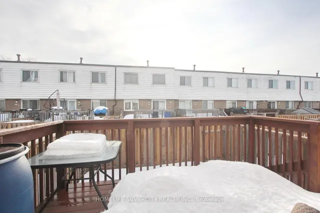 Additional image 18 of 7500 Goreway Dr Unit #37