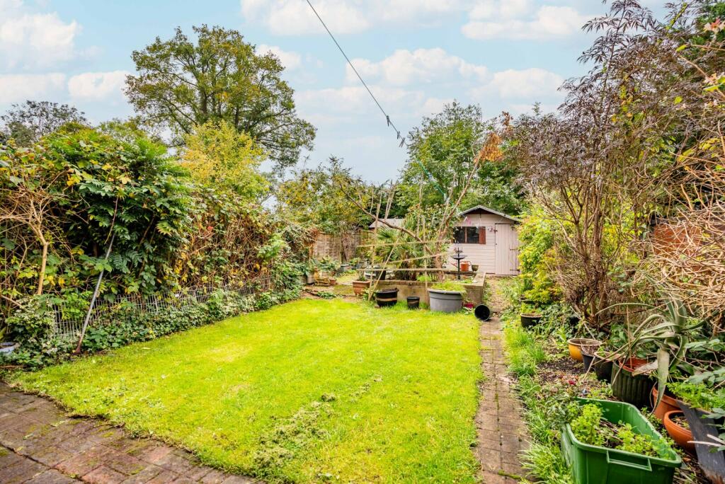 Additional image 16 of Hunters Ride, Bricket Wood, St. Albans, Hertfordshire, AL2