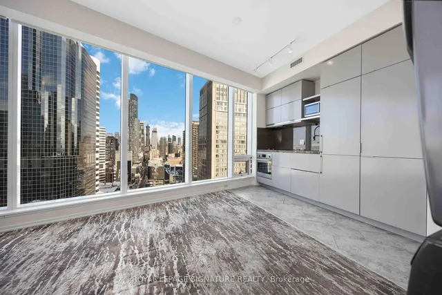 Additional image 8 of 197 Yonge St Unit 2612