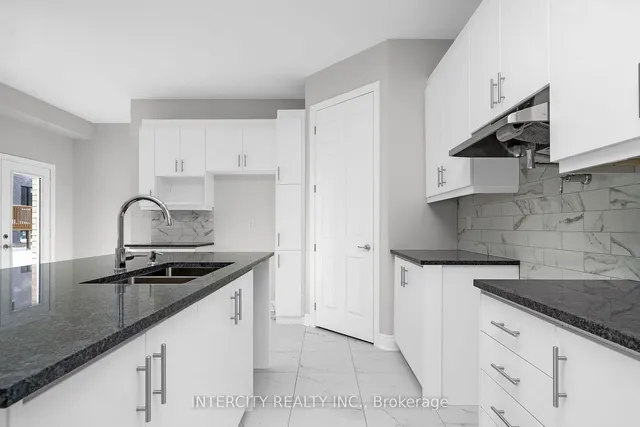 Additional image 11 of 66 Claremont Dr