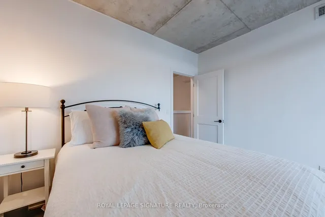 Additional image 24 of 400 Wellington St Unit PH1106