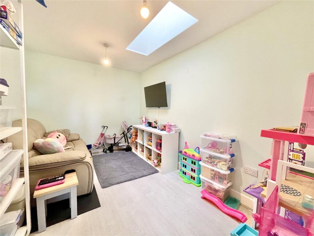 Additional image 11 of Elderflower Close, Highcliffe On Sea, Christchurch, Dorset, BH23