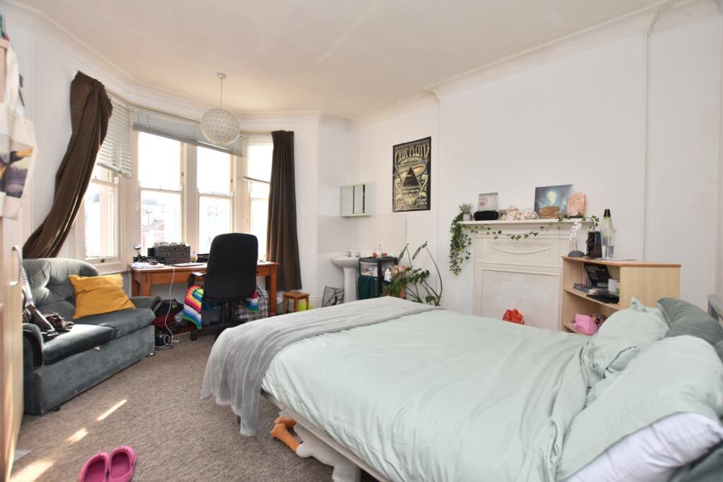 Primary image of Room 7, St Pauls Road, Lower Maisonette, Clifton, Bristol, BS8 1LT