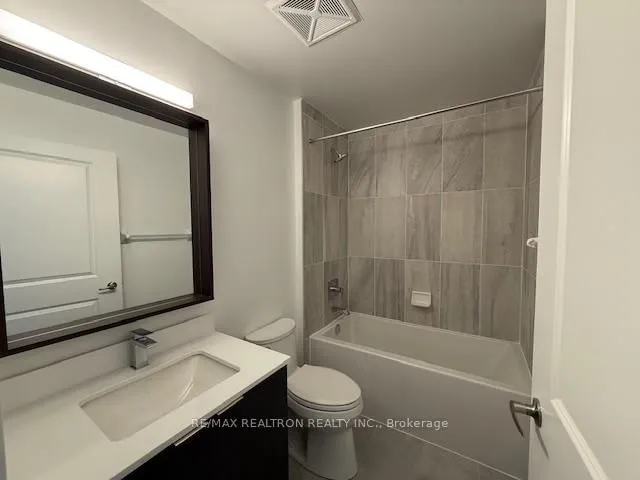 Additional image 9 of 543 Richmond St Unit 817