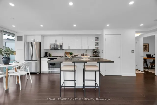 Additional image 10 of 81 Navy Wharf Crt Unit 1212