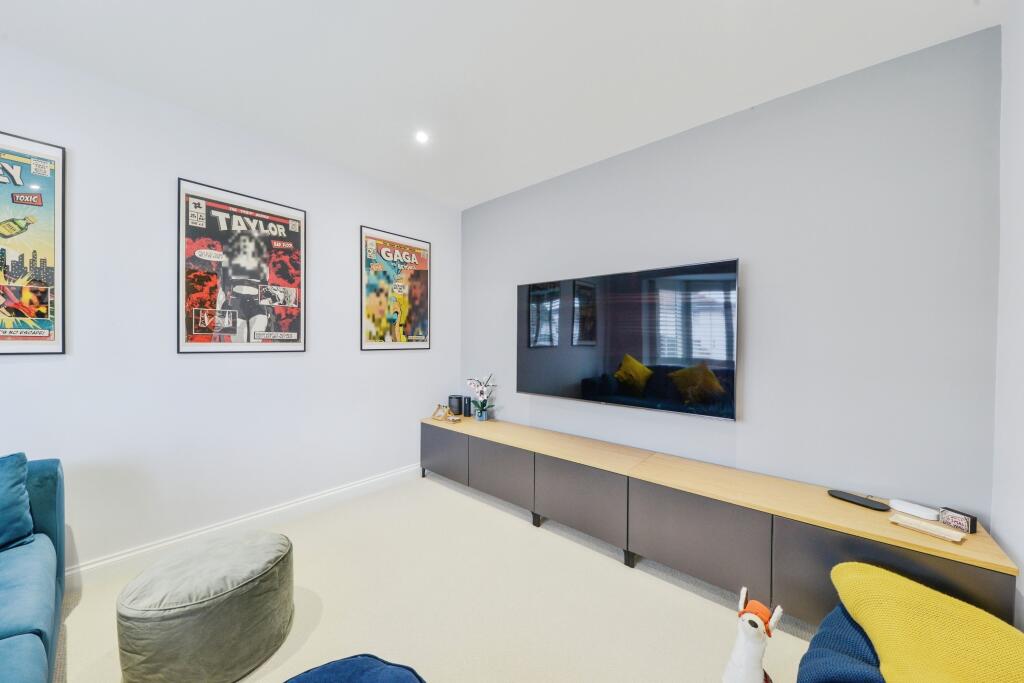 Additional image 9 of Brockswood Lane, Welwyn Garden City, AL8